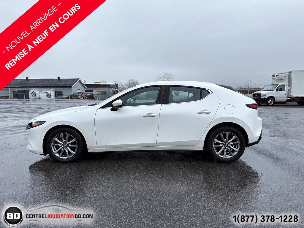 2019 Mazda 3 Sport GS HATCHBACK in Granby, Quebec - 11 - w1024h768px