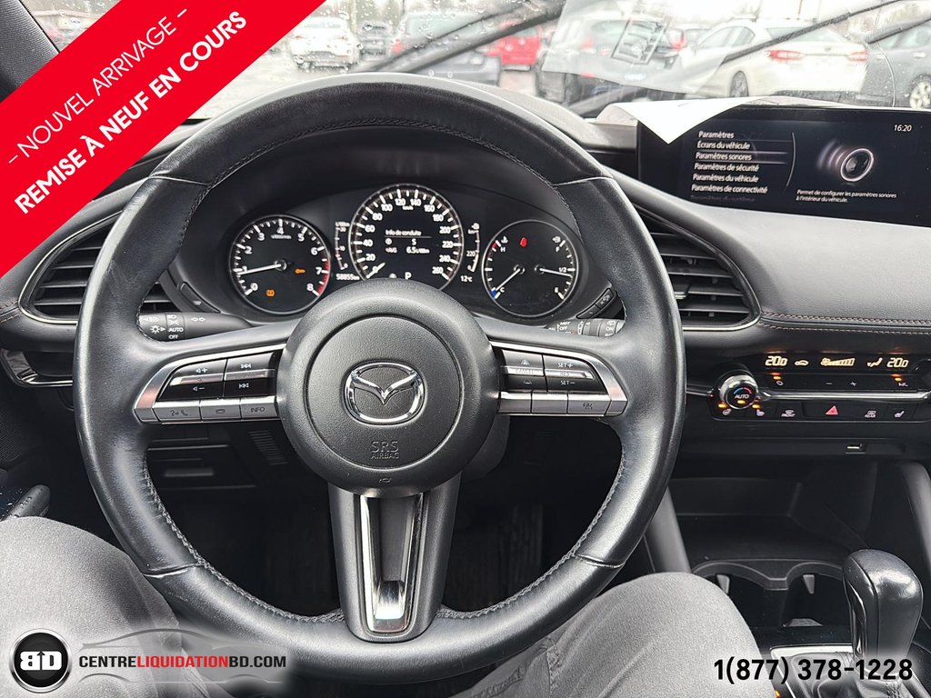 2019 Mazda 3 Sport GS HATCHBACK in Granby, Quebec - 13 - w1024h768px