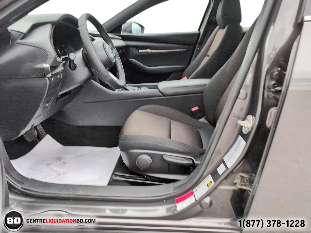 2019 Mazda 3 Sport GS SPORT AWD in Granby, Quebec - 13 - w1024h768px