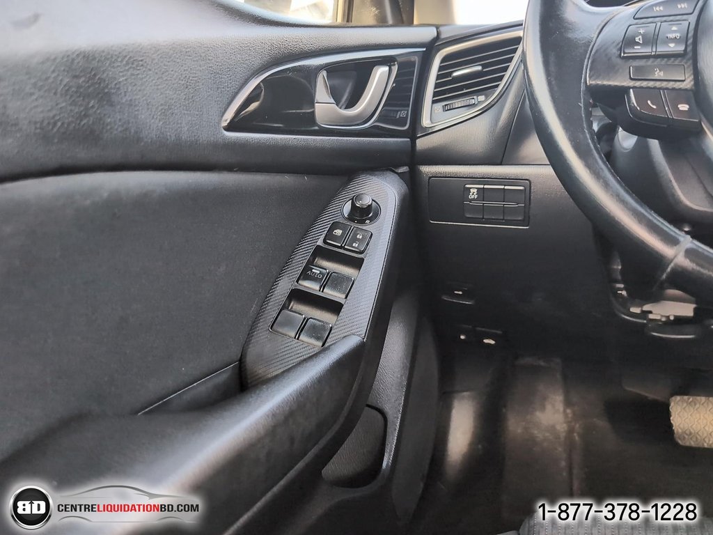 Mazda 3 GS 2015 à Granby, Québec - 15 - w1024h768px