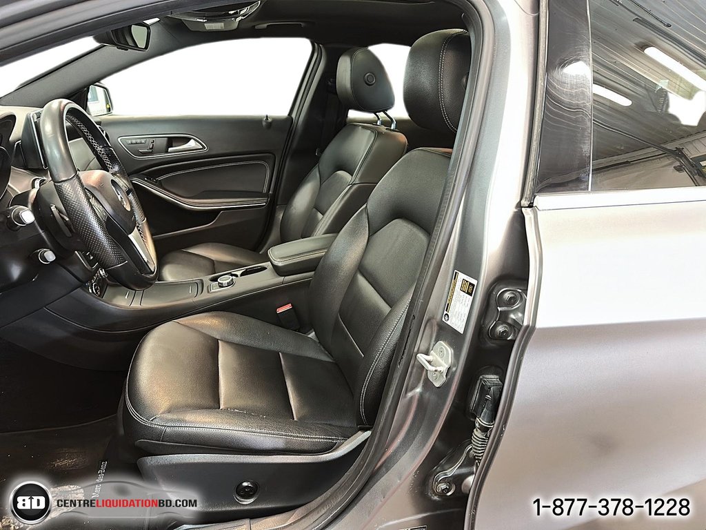 2015 Mercedes-Benz GLA-Class 250 in Granby, Quebec - 11 - w1024h768px