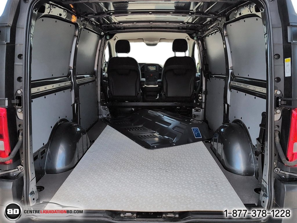 Mercedes-Benz Metris Cargo Van  2021 à Granby, Québec - 9 - w1024h768px