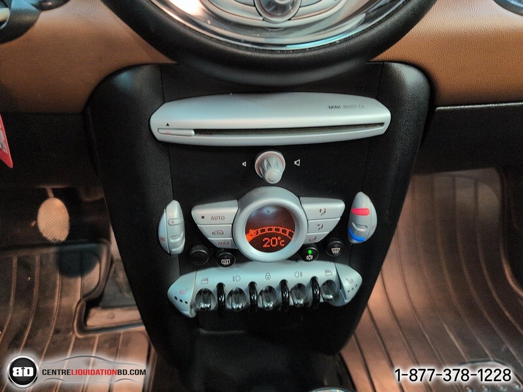 2010 MINI Cooper Hardtop ÉDITION MAYFAIR MANUELLE in Granby, Quebec - 19 - w1024h768px