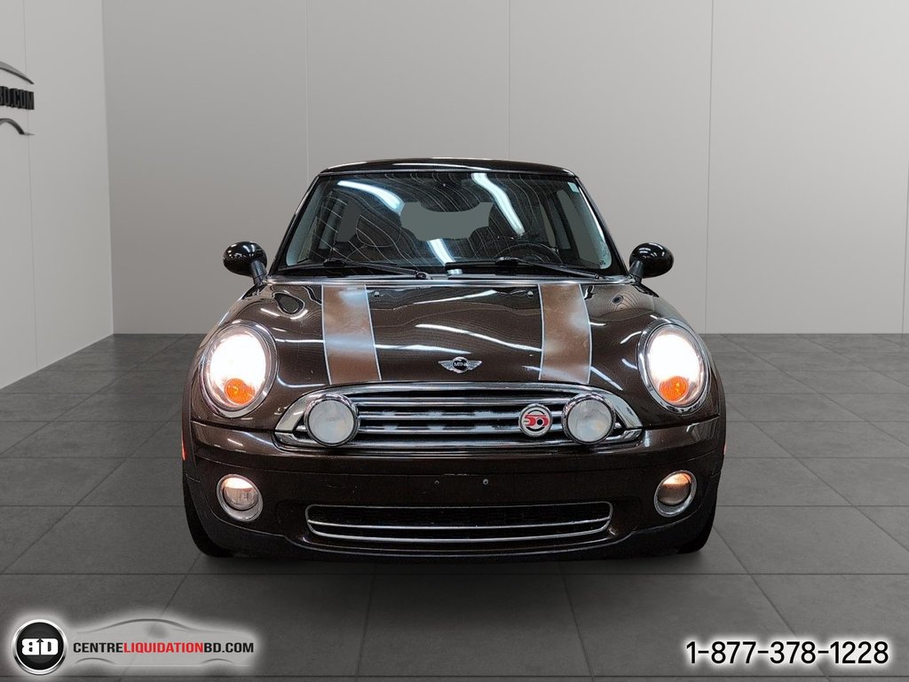 2010 MINI Cooper Hardtop ÉDITION MAYFAIR MANUELLE in Granby, Quebec - 2 - w1024h768px