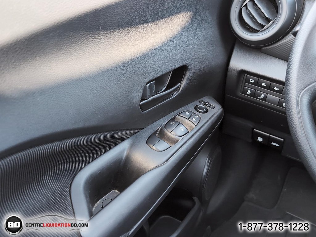 Nissan Kicks S 2022 à Granby, Québec - 14 - w1024h768px
