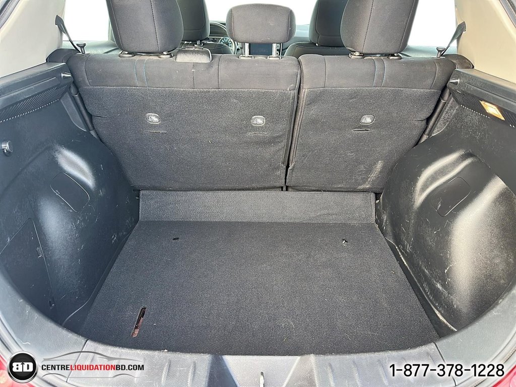 Nissan LEAF SV 2022 à Granby, Québec - 11 - w1024h768px