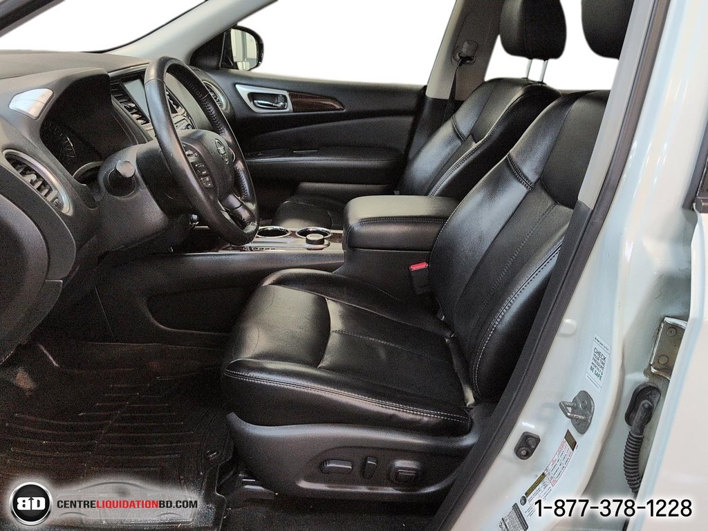 2014 Nissan Pathfinder SV AWD V6 CUIR in Granby, Quebec - 13 - w1024h768px