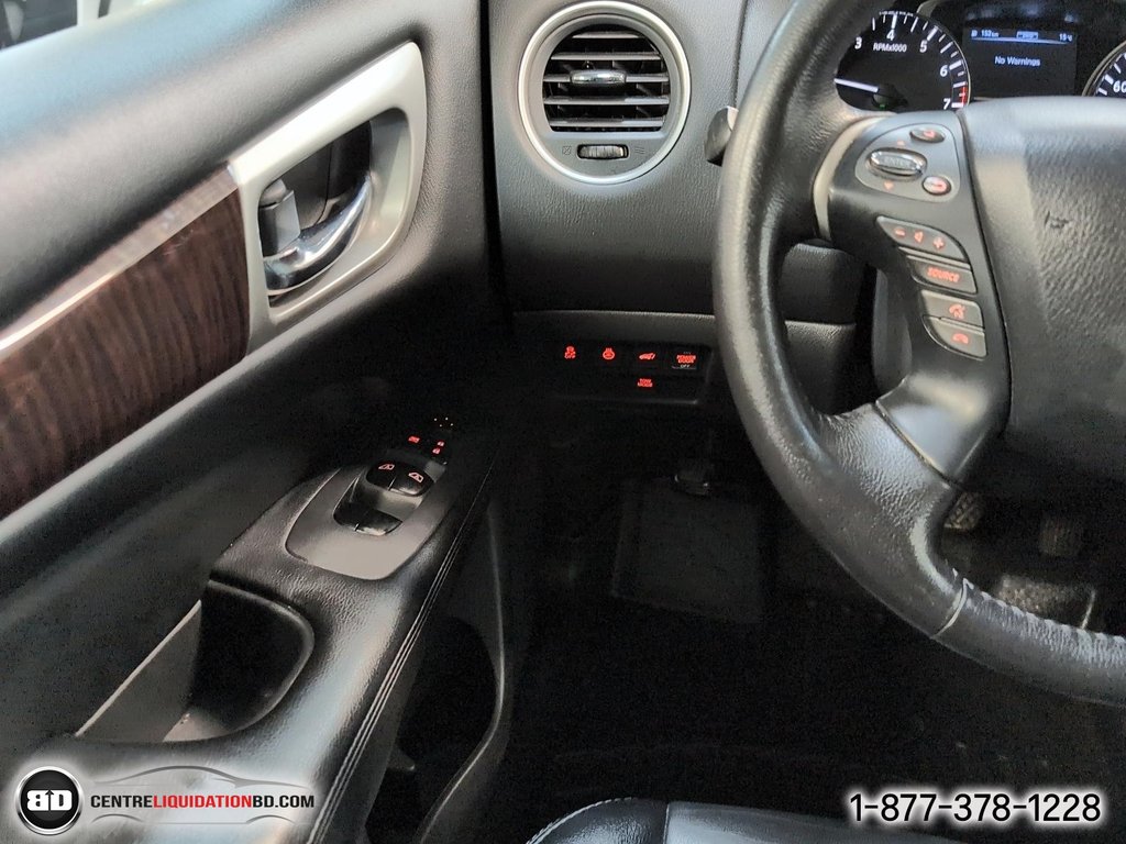 2014 Nissan Pathfinder SV AWD V6 CUIR in Granby, Quebec - 16 - w1024h768px