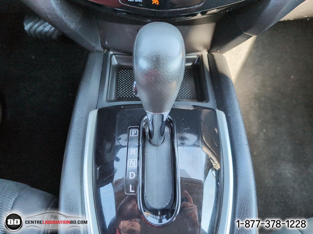 Nissan Rogue  2016 à Granby, Québec - 18 - w1024h768px