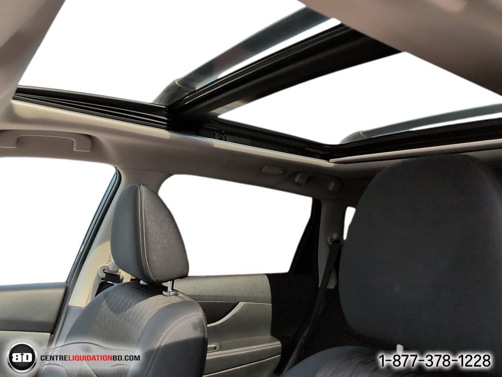 2017 Nissan Rogue SV AWD in Granby, Quebec - 21 - w1024h768px
