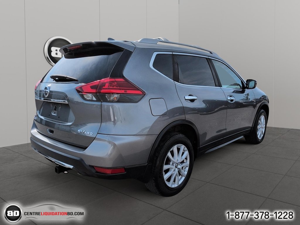 2017 Nissan Rogue SV AWD in Granby, Quebec - 6 - w1024h768px