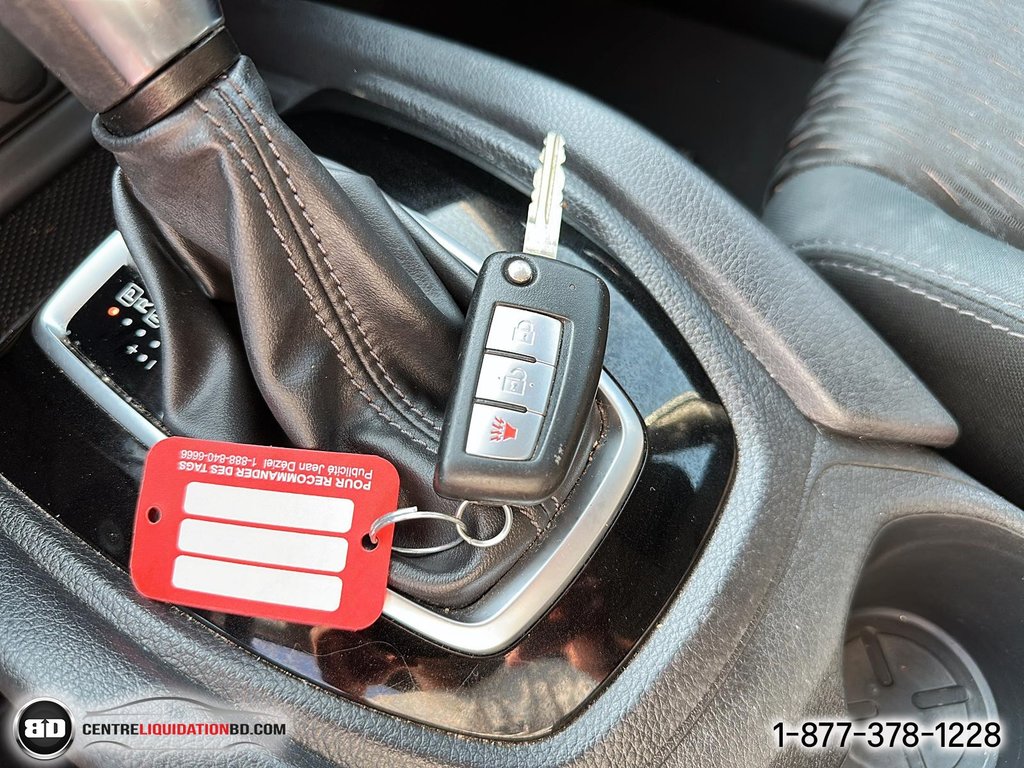 2017 Nissan Rogue in Granby, Quebec - 20 - w1024h768px