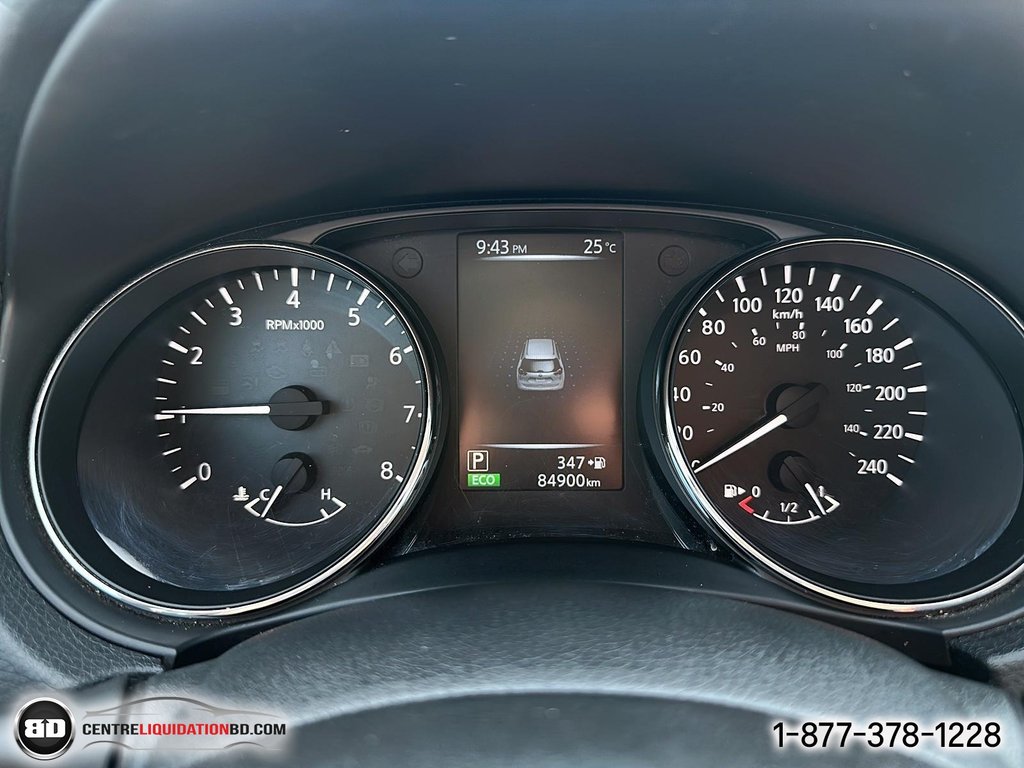 2017 Nissan Rogue in Granby, Quebec - 16 - w1024h768px
