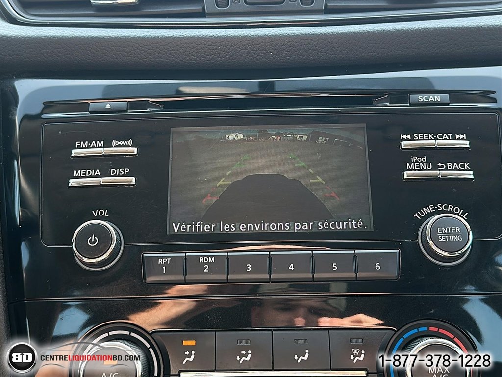 2017 Nissan Rogue in Granby, Quebec - 22 - w1024h768px