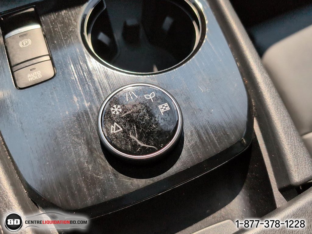 Nissan Rogue  2023 à Granby, Québec - 19 - w1024h768px