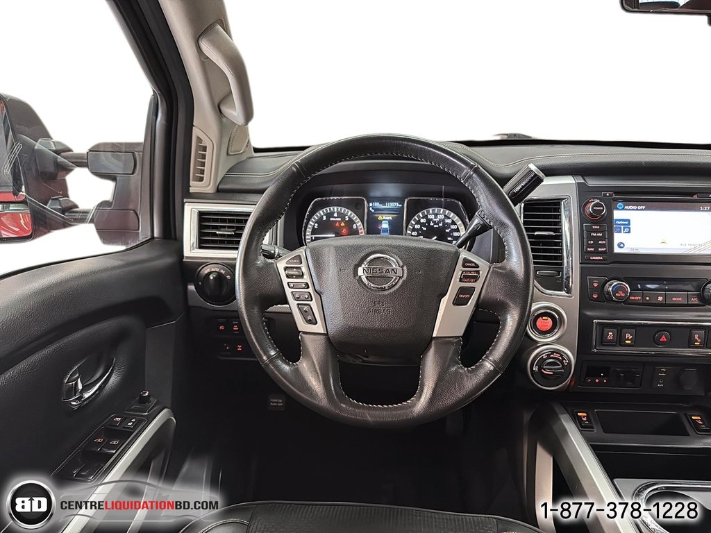 Nissan Titan PRO-4X 2017 à Granby, Québec - 15 - w1024h768px