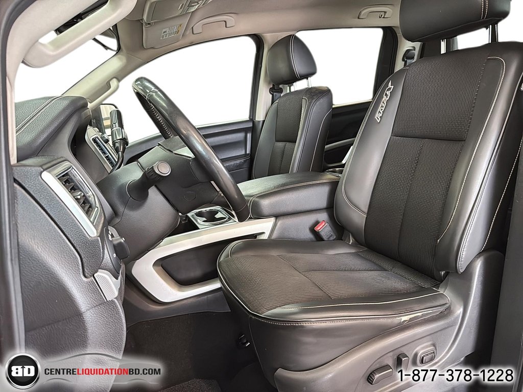 Nissan Titan PRO-4X 2017 à Granby, Québec - 12 - w1024h768px