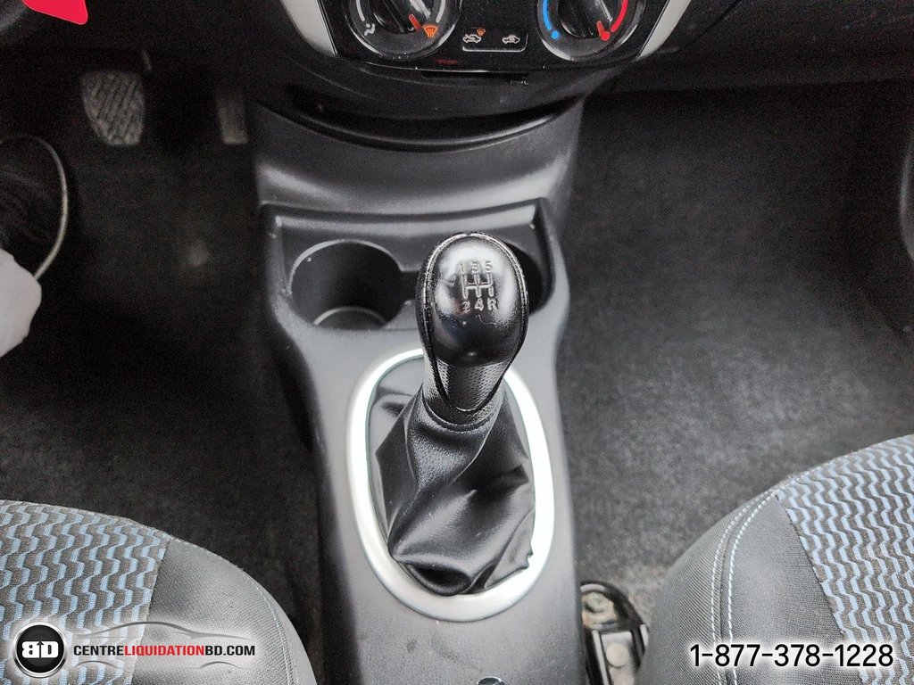 Nissan Versa Note SV 2015 à Granby, Québec - 18 - w1024h768px