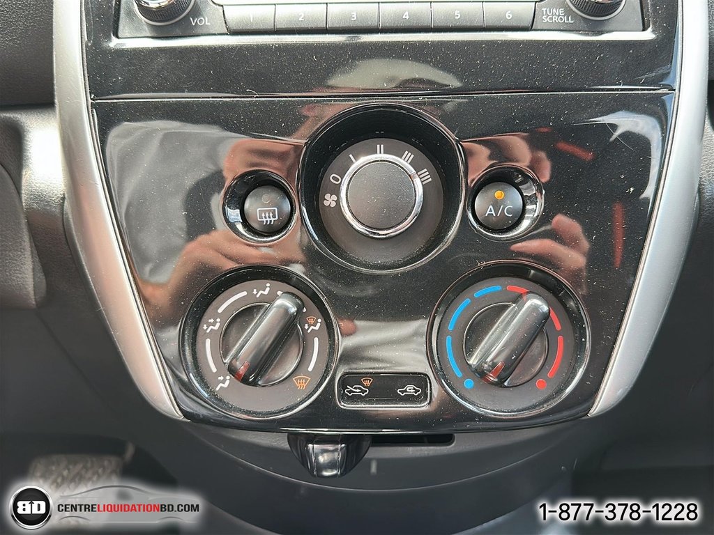 Nissan Versa Note SR 2017 à Granby, Québec - 17 - w1024h768px
