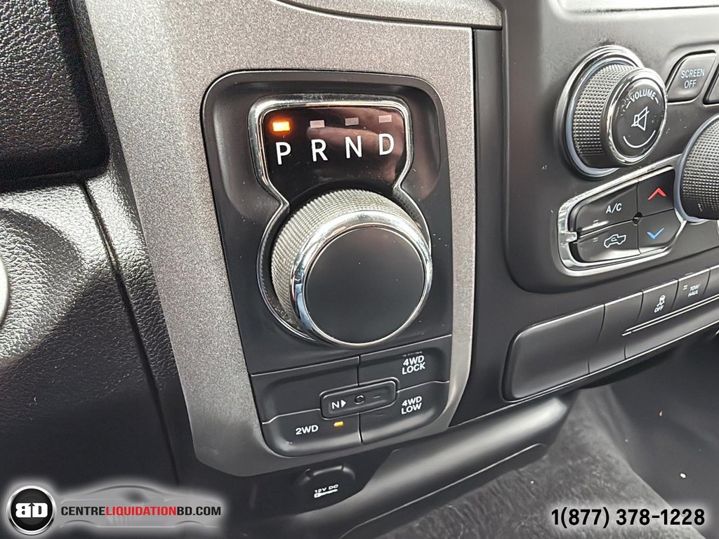 2021 Ram 1500 Classic Express QUAD CAB V6 3.6L 4X4 in Granby, Quebec - 22 - w1024h768px