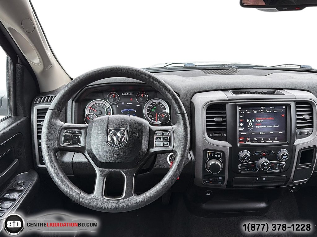 2021 Ram 1500 Classic Express QUAD CAB V6 3.6L 4X4 in Granby, Quebec - 17 - w1024h768px