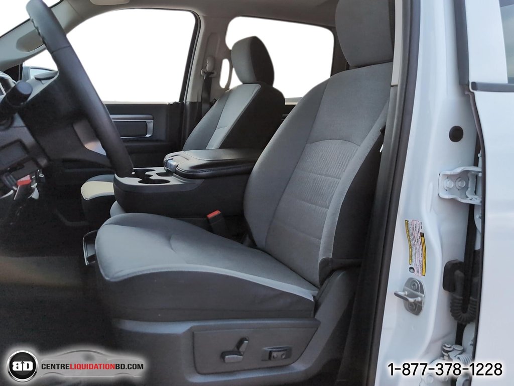 2023 Ram 1500 Classic in Granby, Quebec - 11 - w1024h768px