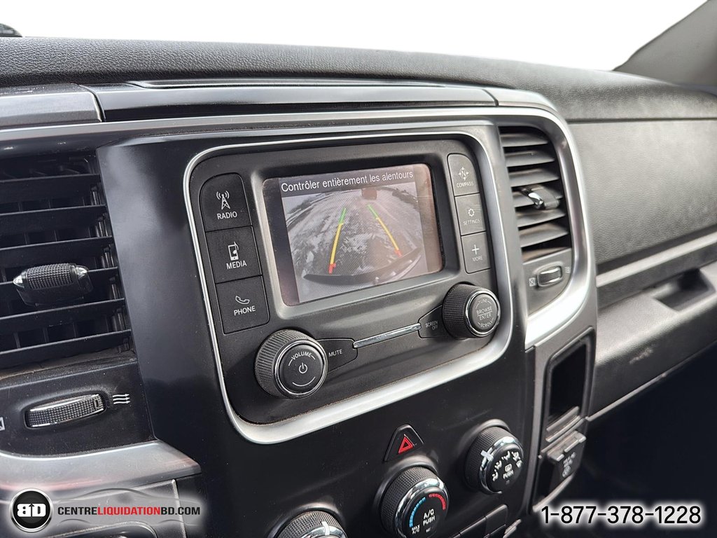 Ram 1500 Classic SLT V6 3.6L CREW CAB BOÎTE 5.5P 2023 à Granby, Québec - 24 - w1024h768px
