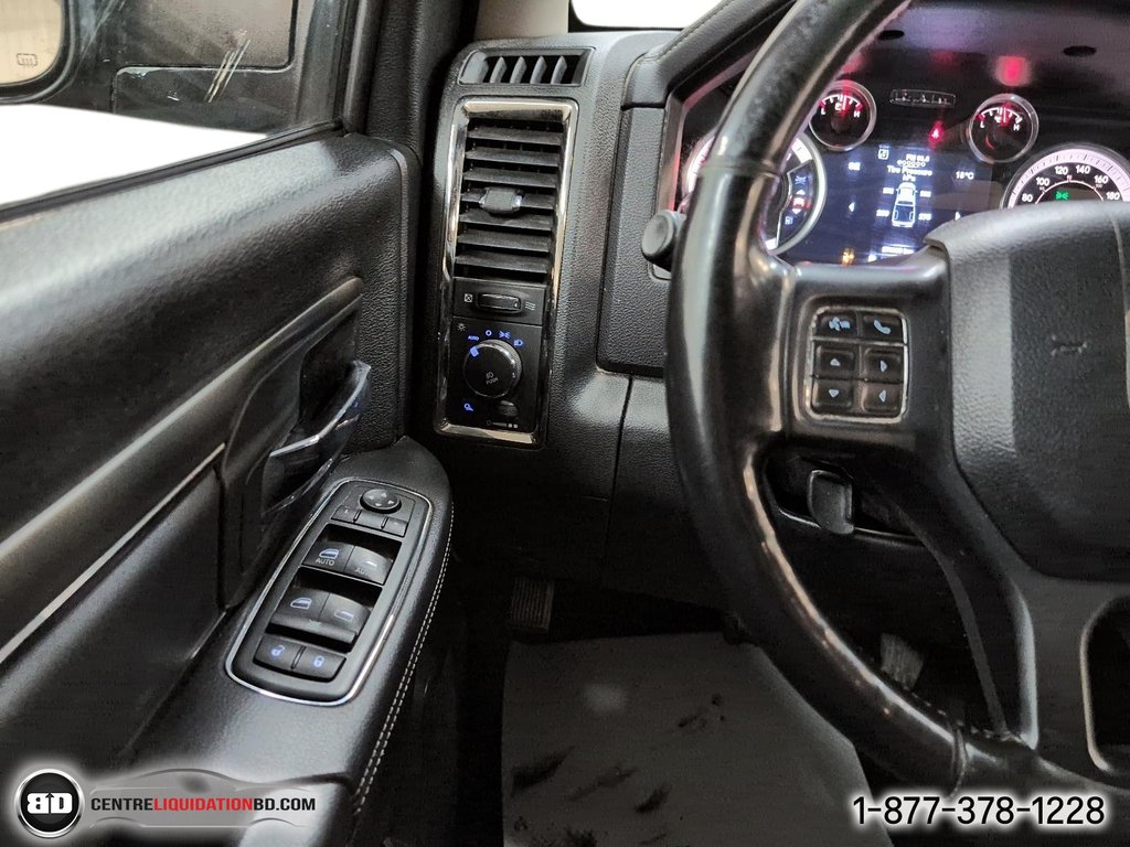 Ram 1500 SPORT CREW CAB 5.7L BOITE 6.5P 2014 à Granby, Québec - 17 - w1024h768px