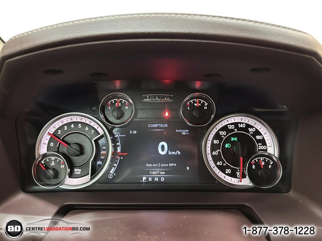 2016 Ram 1500 SLT LARAMIE LIMITED CUIR TOIT V8 BOÎTE 5.5P in Granby, Quebec - 21 - w1024h768px