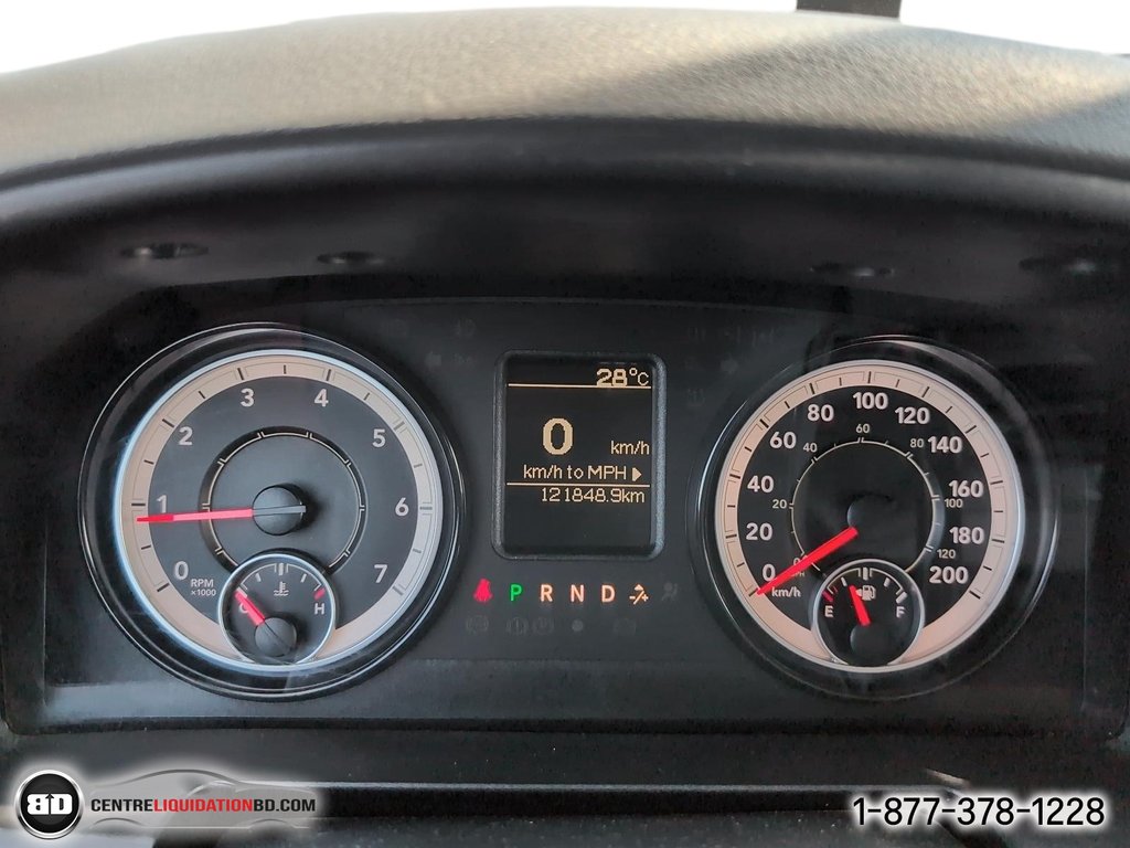 Ram 1500 ST HÉMI 5,7L TEL QUEL 2017 à Granby, Québec - 18 - w1024h768px