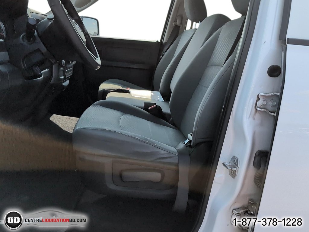 Ram 1500 ST HÉMI 5,7L TEL QUEL 2017 à Granby, Québec - 13 - w1024h768px