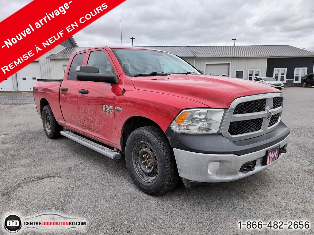 2017 Ram 1500 ST QUAD CAB V8 HÉMI 5.7L 4X4 in Granby, Quebec - 2 - w1024h768px