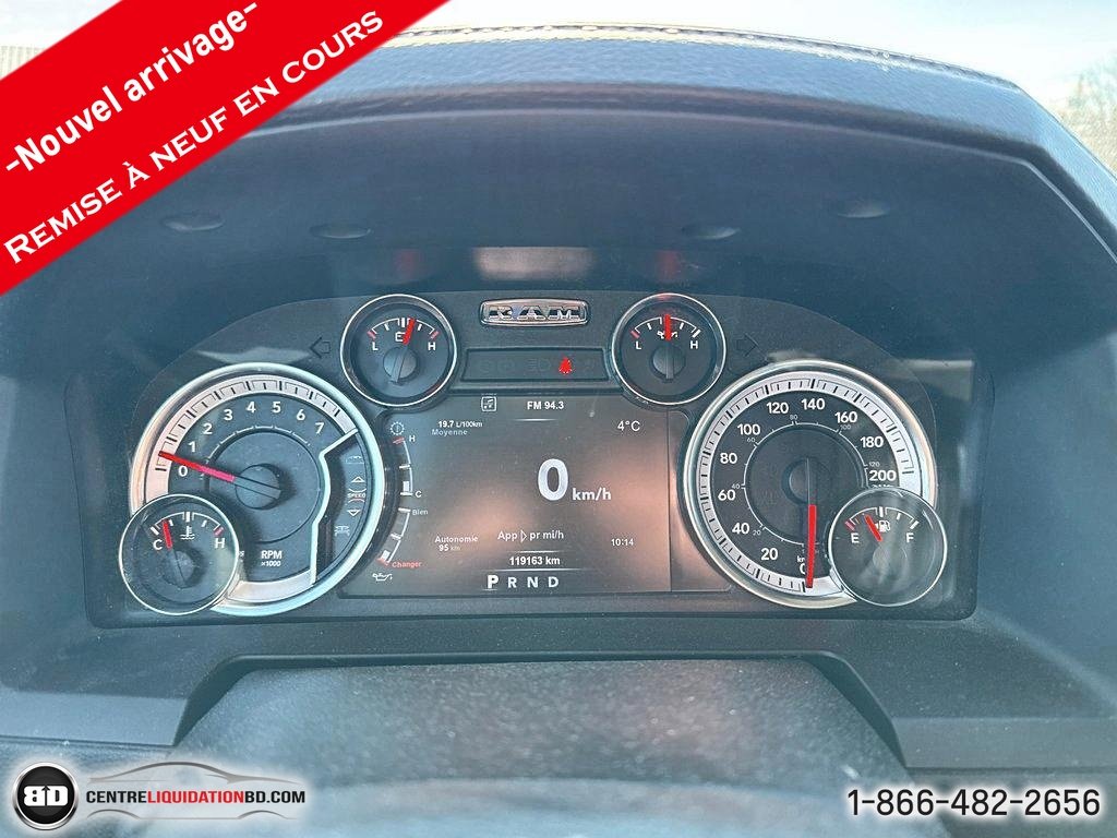Ram 1500 SPORT 5.7L CREW CAB BOÎTE 5.5P 2018 à Granby, Québec - 15 - w1024h768px
