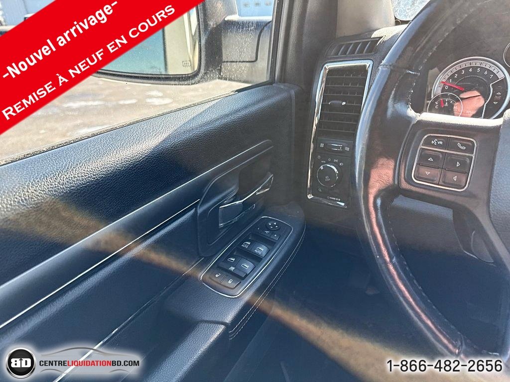 Ram 1500 SPORT 5.7L CREW CAB BOÎTE 5.5P 2018 à Granby, Québec - 13 - w1024h768px