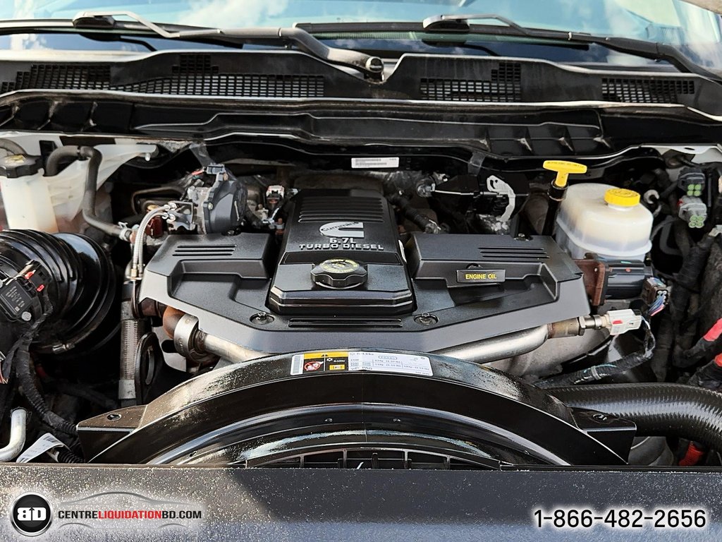 2017  3500 SLT HEAVY DUTY CUMMINS DIESEL in Granby, Quebec - 11 - w1024h768px