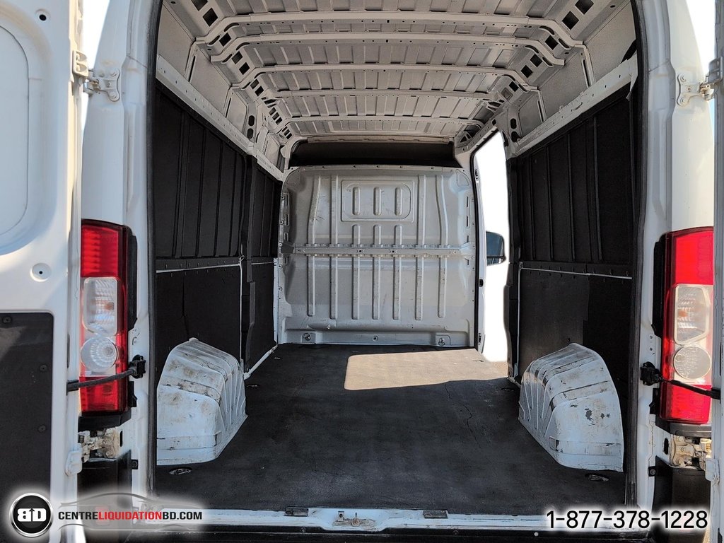 Ram ProMaster Cargo Van 2500 HIGH ROOF 2023 à Granby, Québec - 9 - w1024h768px