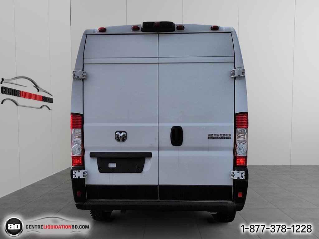 Ram ProMaster Cargo Van V6 3.6L 2023 à Granby, Québec - 7 - w1024h768px