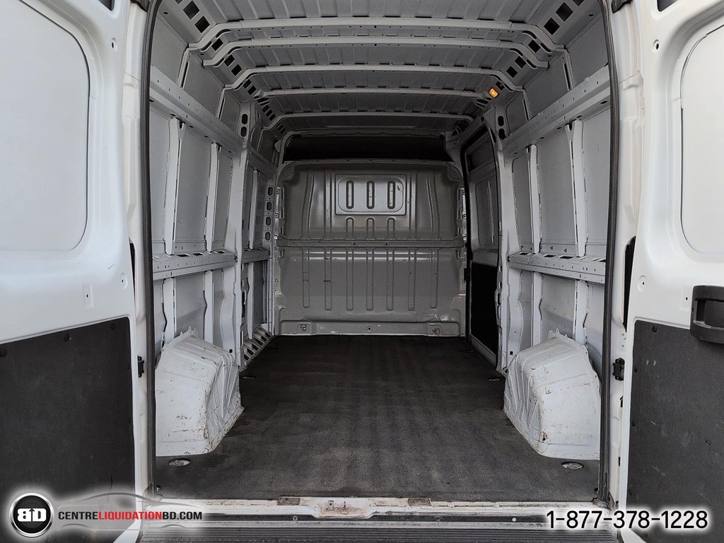 Ram ProMaster Cargo Van V6 3.6L 2023 à Granby, Québec - 11 - w1024h768px