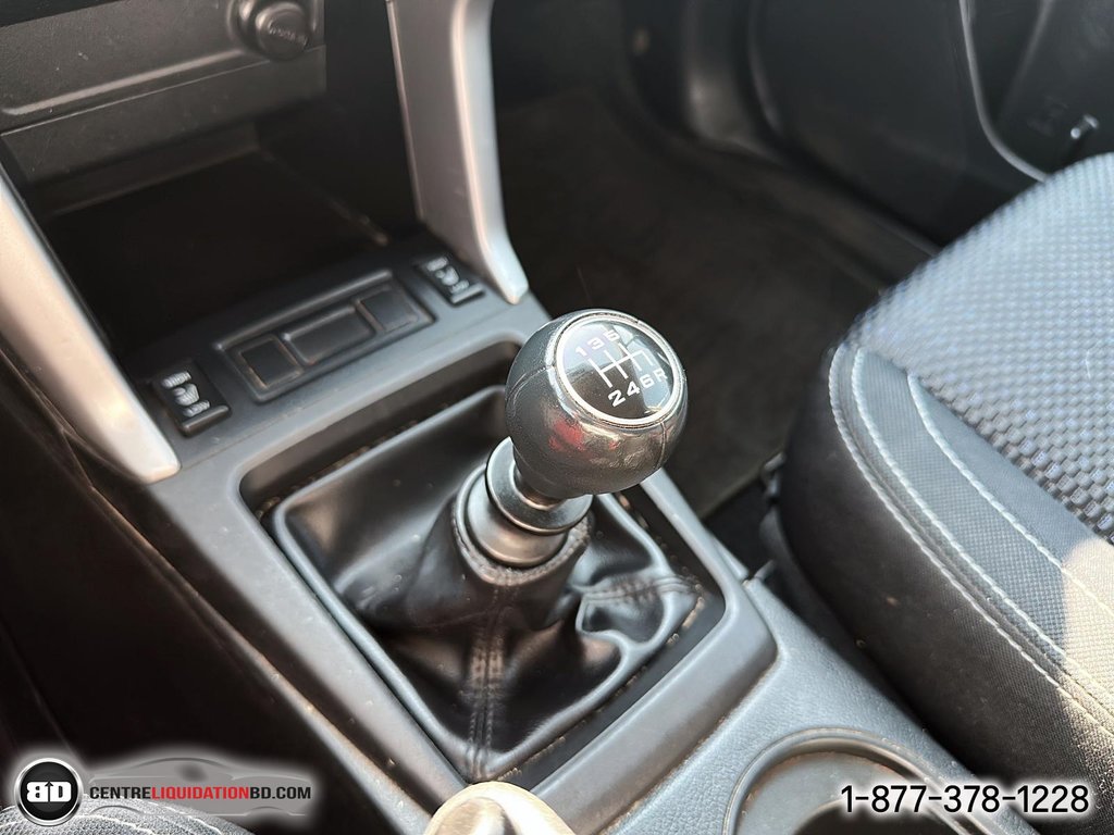 Subaru Forester I manuelle 6 vitesses 2015 à Granby, Québec - 19 - w1024h768px
