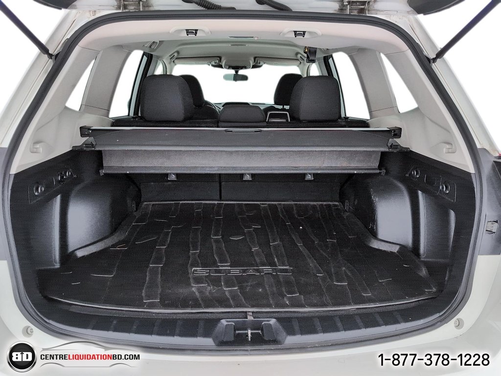 2022 Subaru Forester Convenience 2.5L in Granby, Quebec - 11 - w1024h768px