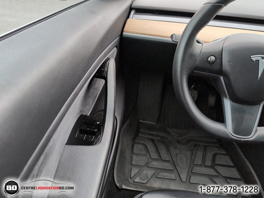 2019 Tesla Model 3 in Granby, Quebec - 15 - w1024h768px