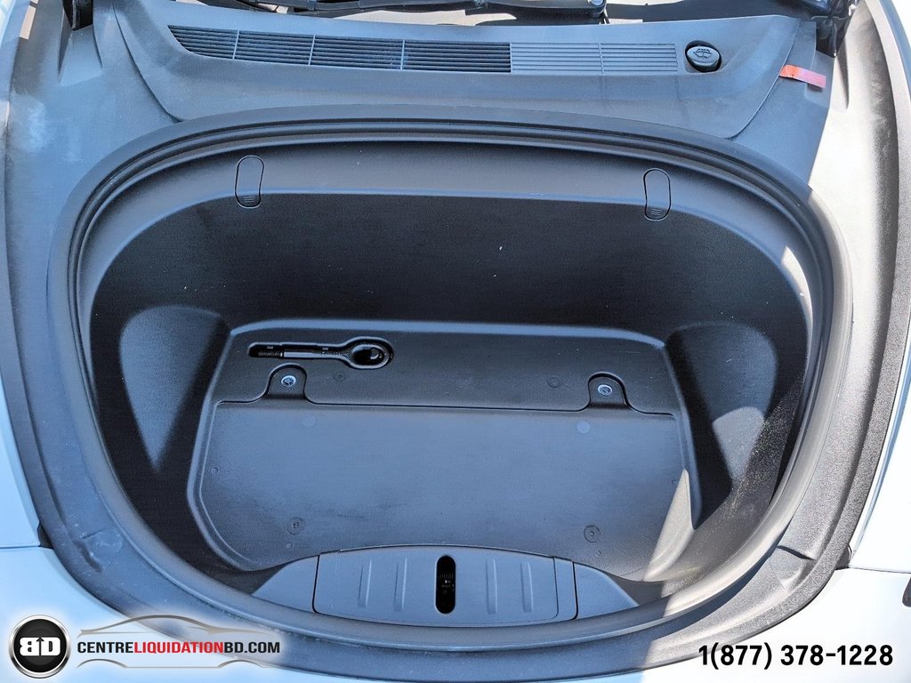 2019 Tesla Model 3 STANDARD PLUS RWD in Granby, Quebec - 12 - w1024h768px