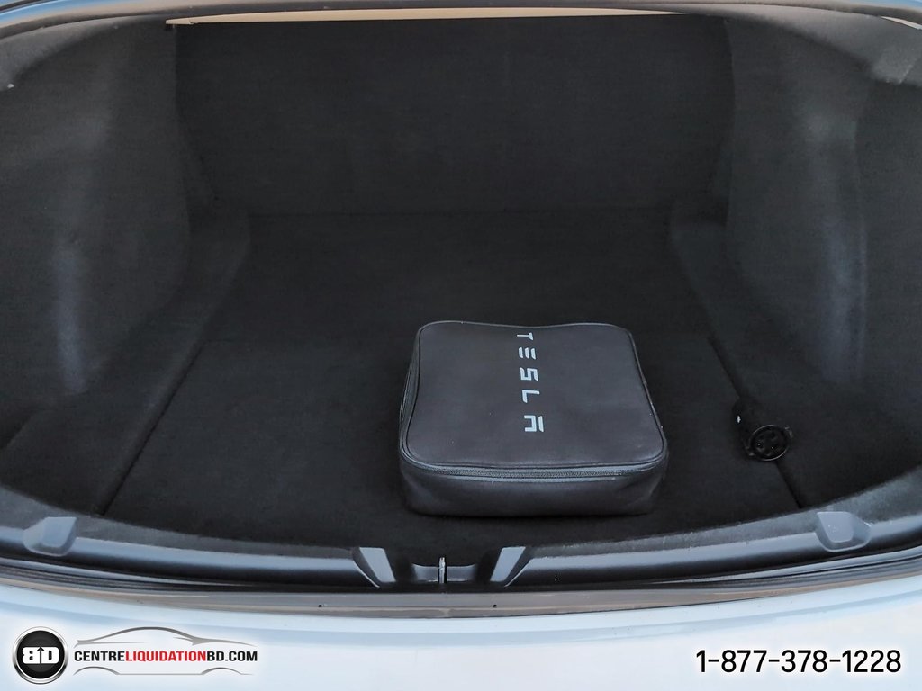 2020 Tesla MODEL 3 Standard Range Plus in Granby, Quebec - 9 - w1024h768px