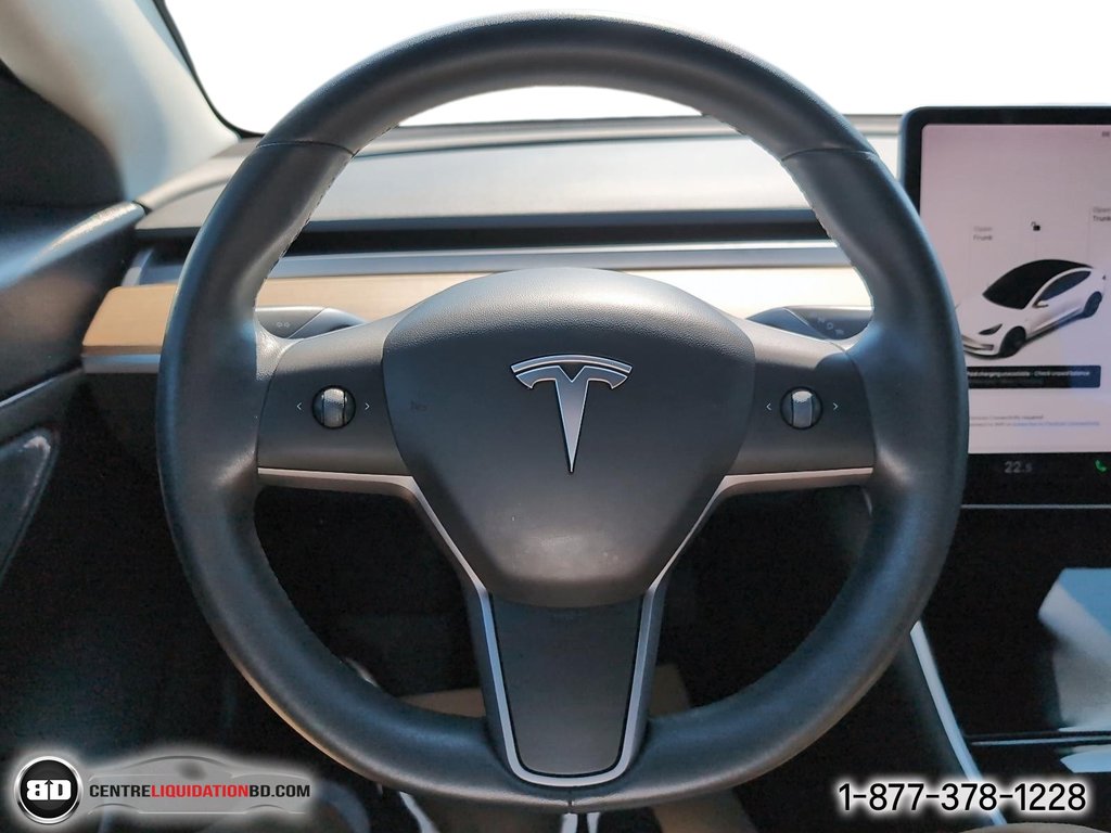 2020 Tesla MODEL 3 Standard Range Plus in Granby, Quebec - 16 - w1024h768px
