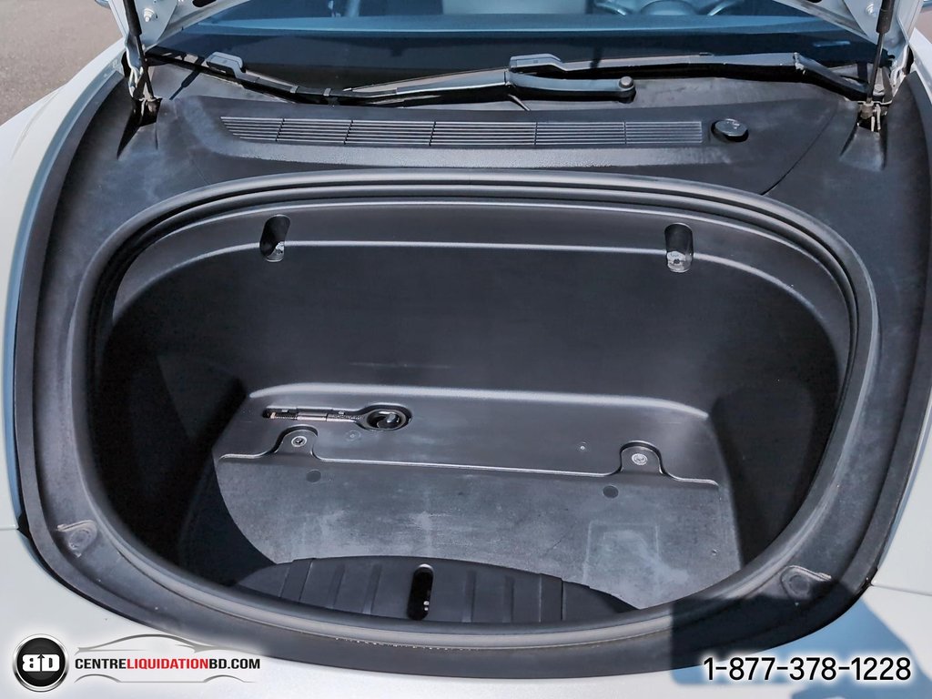 2020 Tesla MODEL 3 Standard Range Plus in Granby, Quebec - 11 - w1024h768px