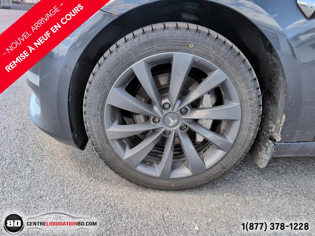 2020 Tesla Model 3 Standard Range Plus in Granby, Quebec - 11 - w1024h768px