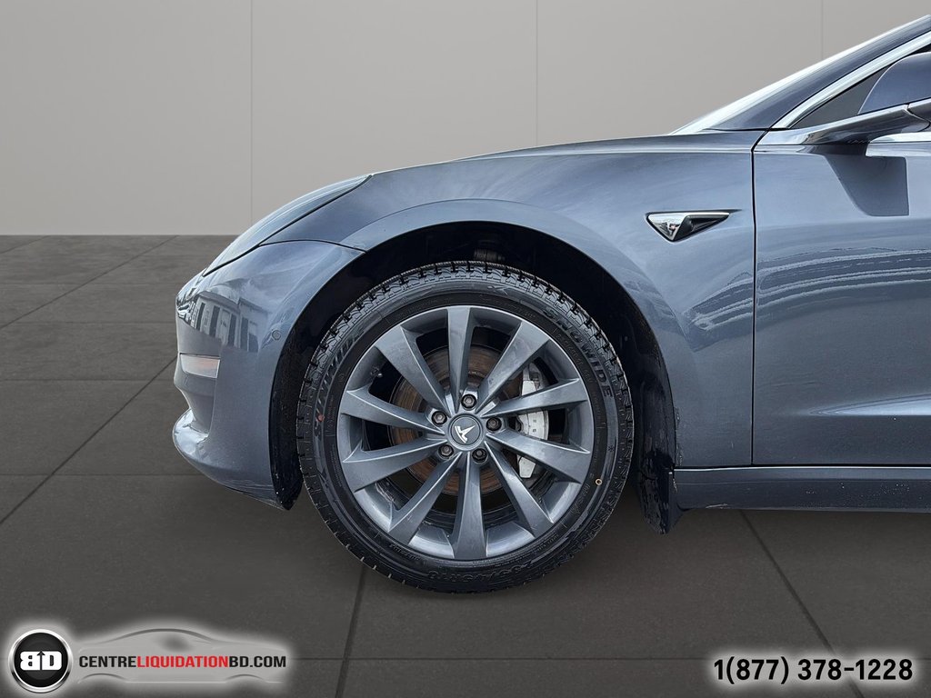 2020 Tesla Model 3 Standard Range Plus in Granby, Quebec - 12 - w1024h768px