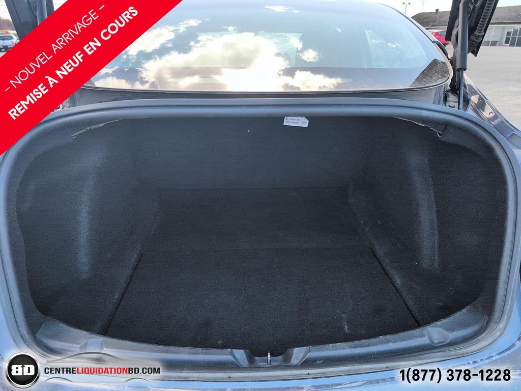 2020 Tesla Model 3 Standard Range Plus in Granby, Quebec - 10 - w1024h768px
