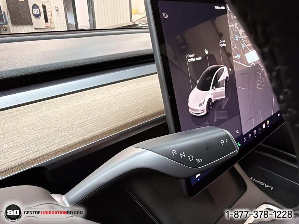 Tesla Model 3 SR+ 2022 à Granby, Québec - 22 - w1024h768px