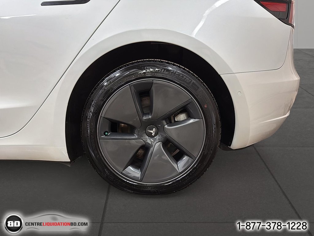Tesla Model 3 SR+ 2022 à Granby, Québec - 12 - w1024h768px
